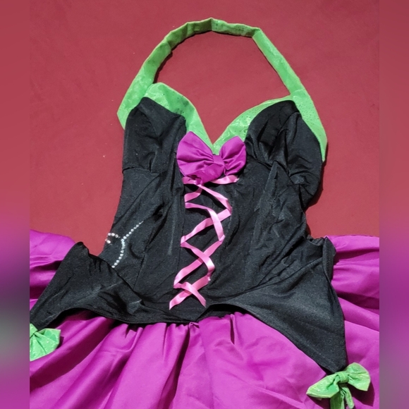 Play Boy Witch Costume - Picture 6 of 15